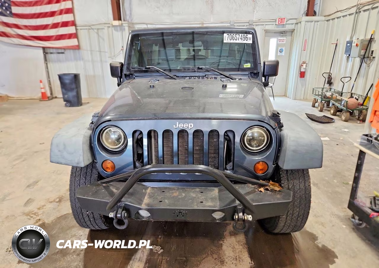 2008 Jeep Wrangler Unlimited X VIN:1J4GA39198L608161 - 5