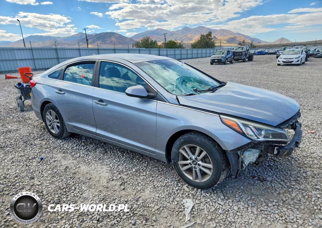 2015 Hyundai Sonata Se VIN:5NPE24AFXFH013926 - 4