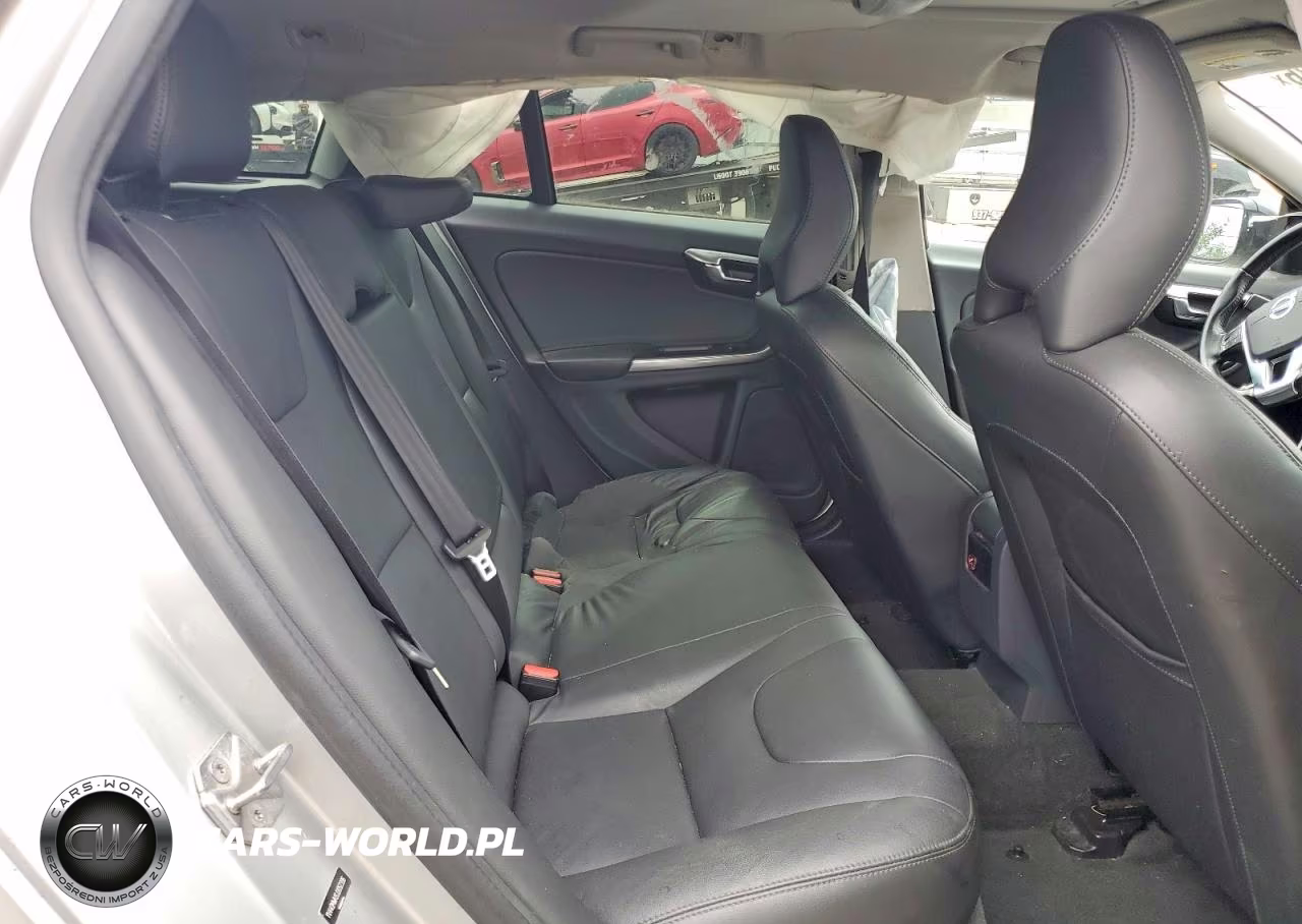 2018 Volvo V60 Cross Country Premier VIN:YV440MWK6J2052396 - 11