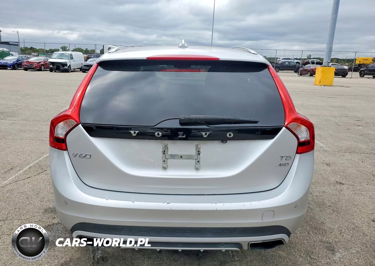 2018 Volvo V60 Cross Country Premier VIN:YV440MWK6J2052396 - 6