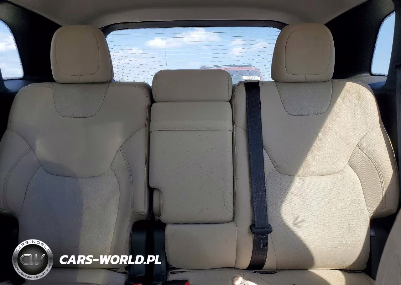 2018 Jeep Cherokee Latitude VIN:1C4PJLCB6JD604432 - 10