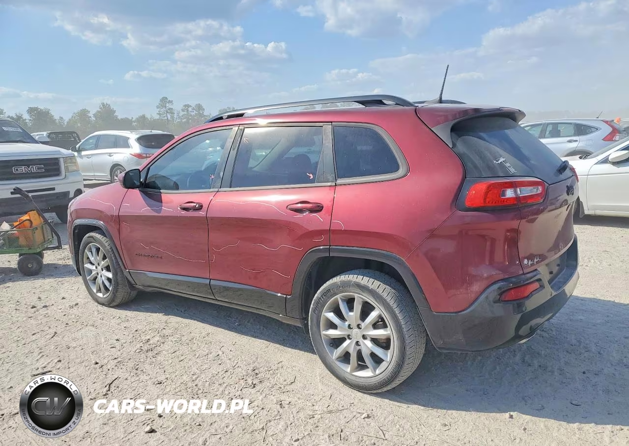 2018 Jeep Cherokee Latitude VIN:1C4PJLCB6JD604432 - 2