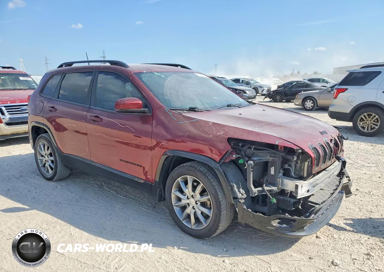 2018 Jeep Cherokee Latitude VIN:1C4PJLCB6JD604432 - 4