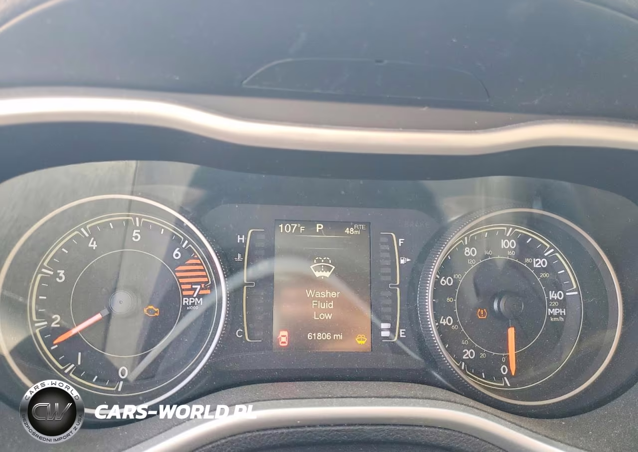 2018 Jeep Cherokee Latitude VIN:1C4PJLCB6JD604432 - 9