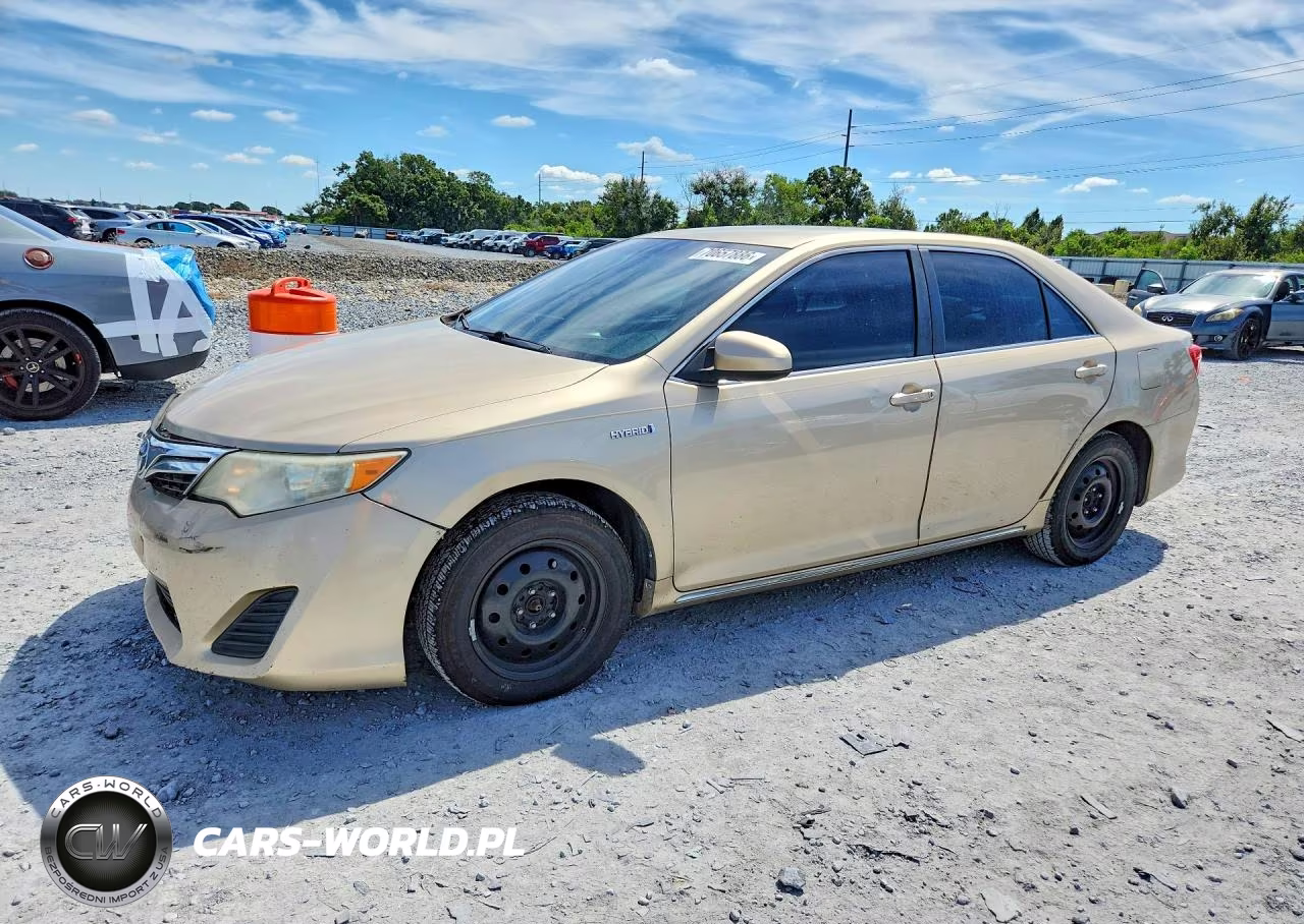 2012 Toyota Camry Hybrid Le – zdjęcie 1 z 12