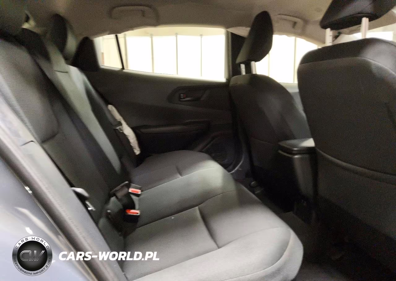 2024 Toyota Prius Le VIN:JTDACAAU2R3021477 - 10