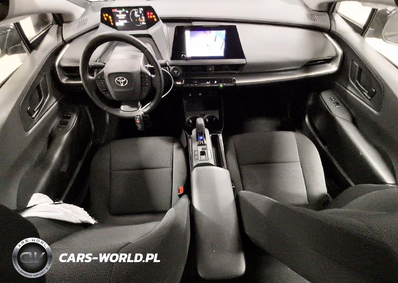 2024 Toyota Prius Le VIN:JTDACAAU2R3021477 - 8
