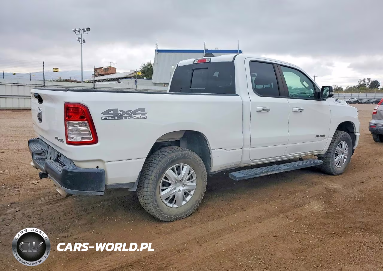 2019 Ram 1500 Big Horn-Lone Star VIN:1C6SRFBT3KN701556 - 3