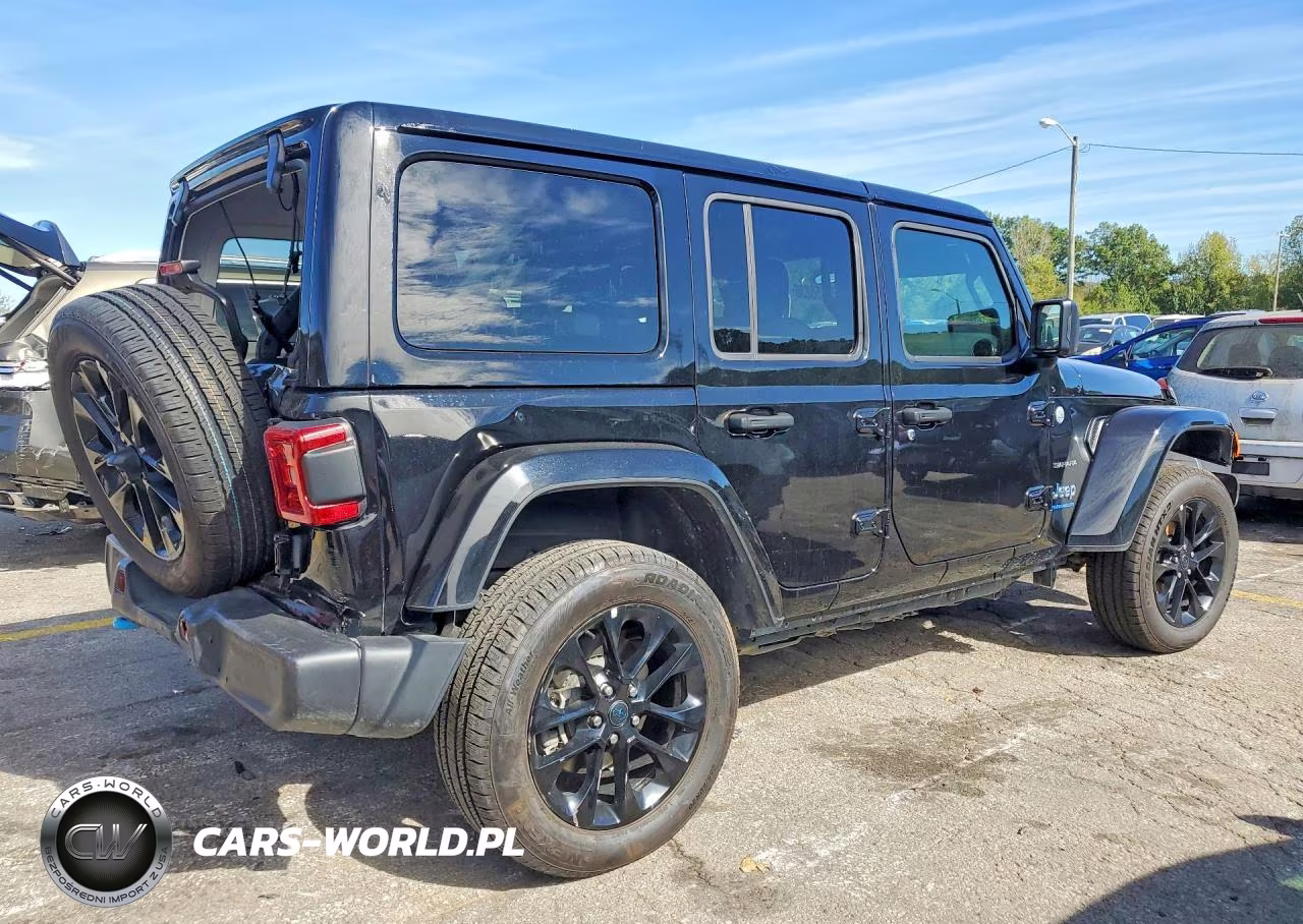 2024 Jeep Wrangler Sahara 4Xe VIN:1C4RJXP61RW270372 - 3
