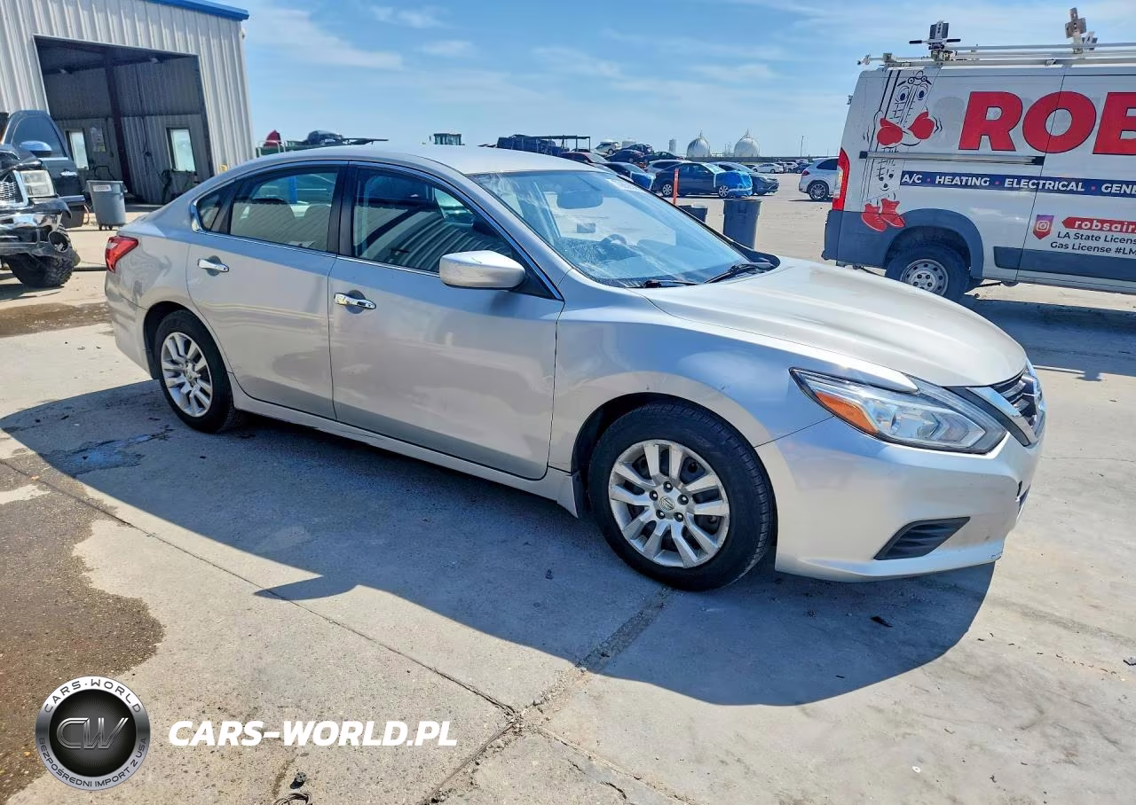 2017 Nissan Altima 2.5 S VIN:1N4AL3AP2HN314018 - 4