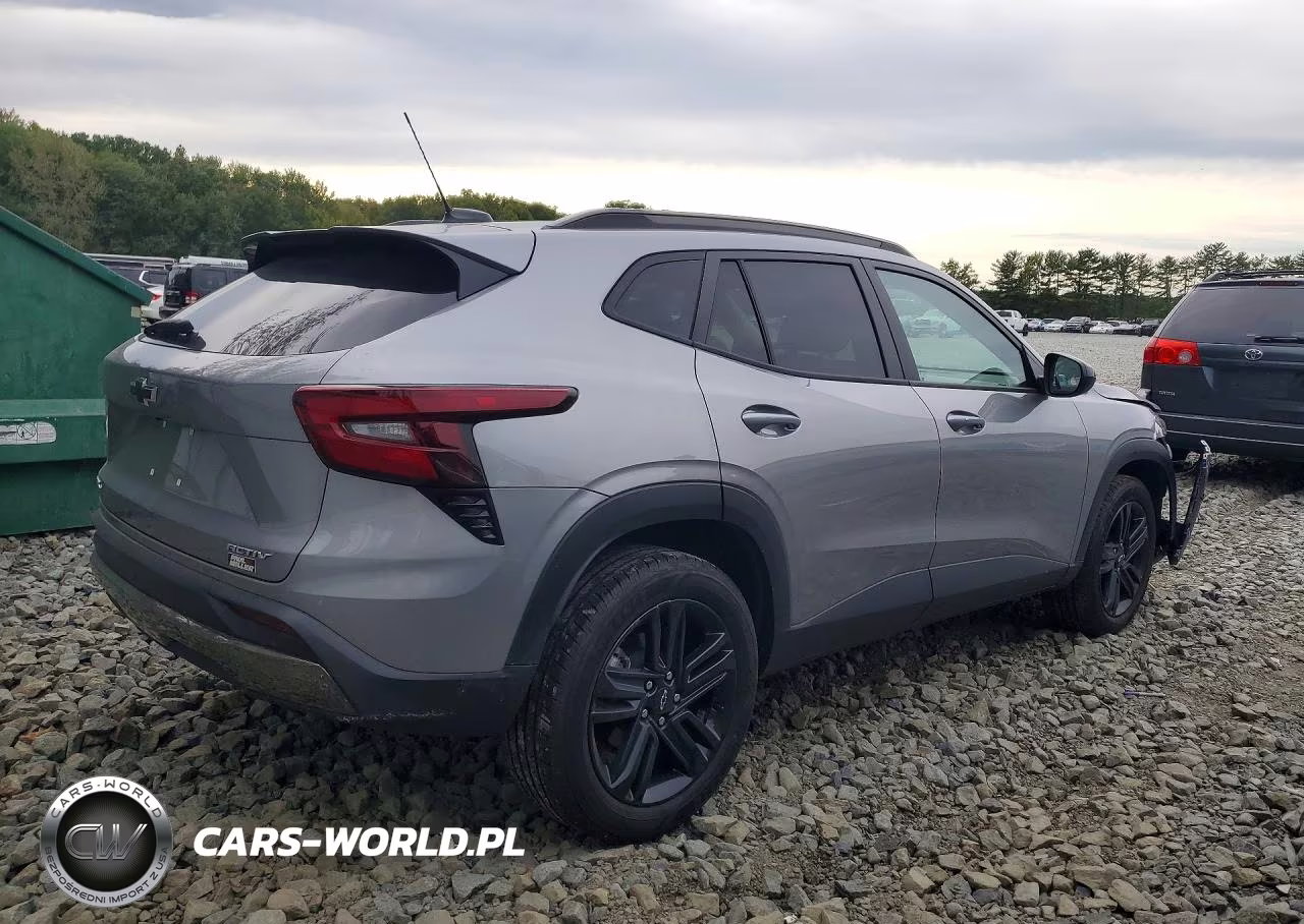 2024 Chevrolet Trax Activ VIN:KL77LKE25RC131896 - 3