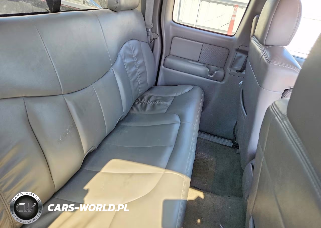 2001 Chevrolet Silverado C1500 VIN:2GCEC19T611331848 - 10