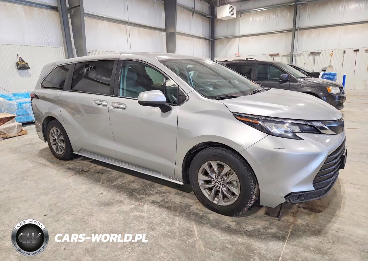 2022 Toyota Sienna Le VIN:5TDKSKFC4NS066040 - 4