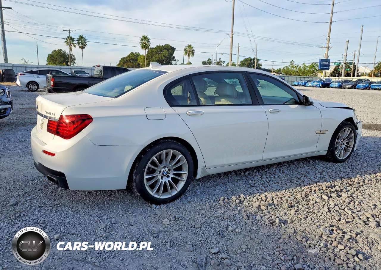 2013 BMW 750 Li VIN:WBAYE8C52DD133784 - 3