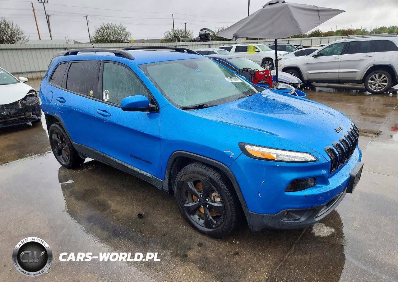 2018 Jeep Cherokee Latitude VIN:1C4PJLCX7JD621123 - 4