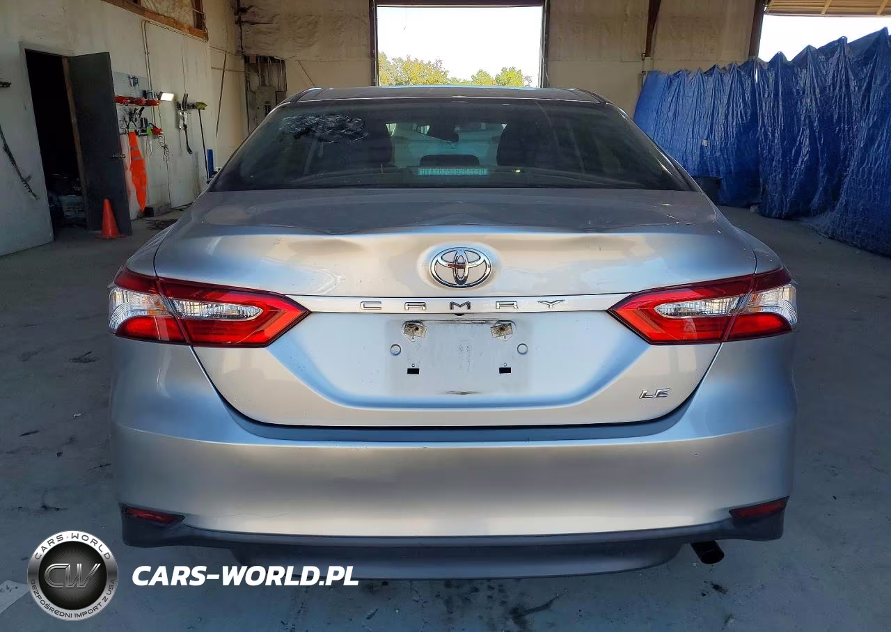 2018 Toyota Camry Le VIN:4T1B11HK0JU647487 - 6