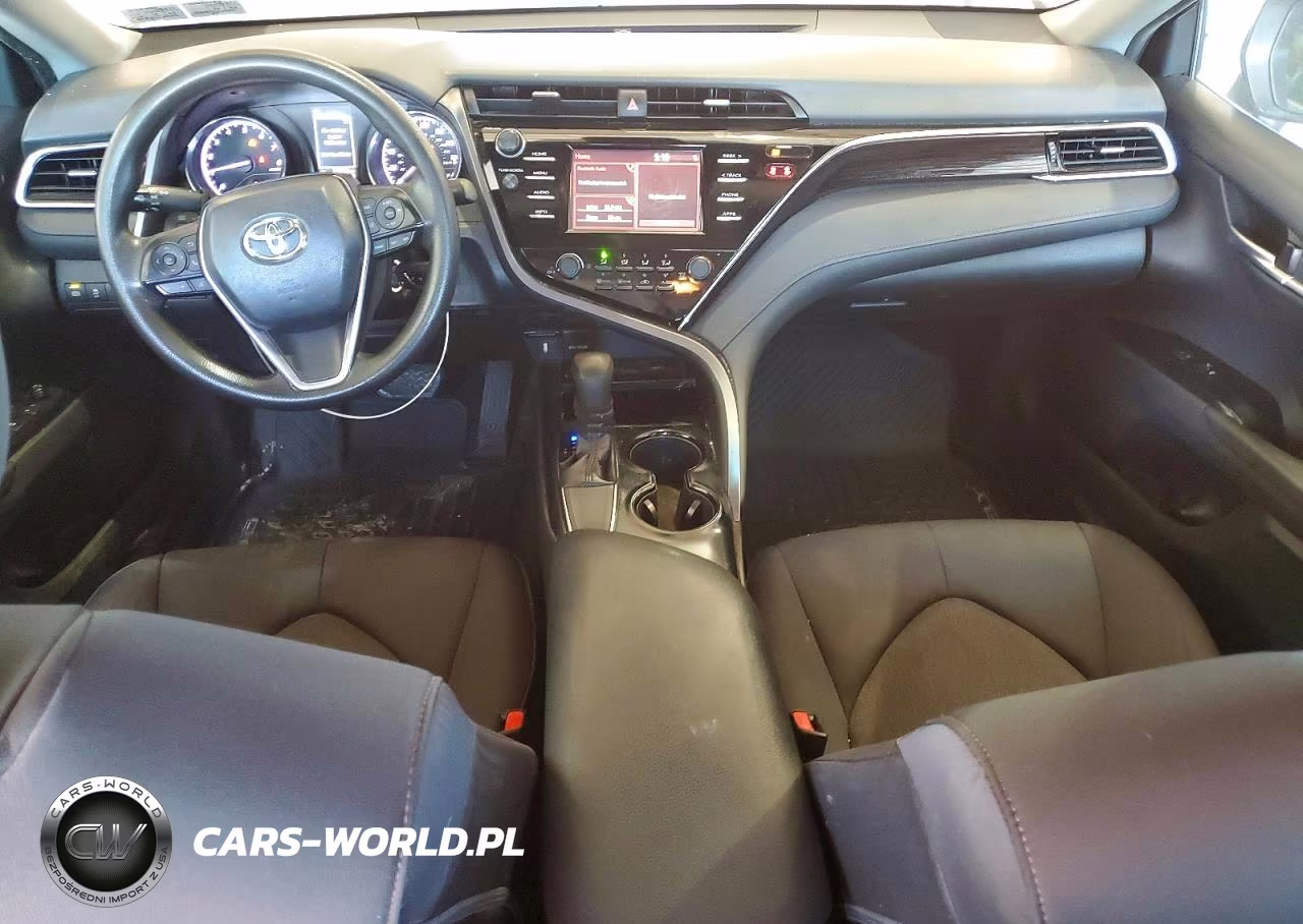 2018 Toyota Camry Le VIN:4T1B11HK0JU647487 - 8