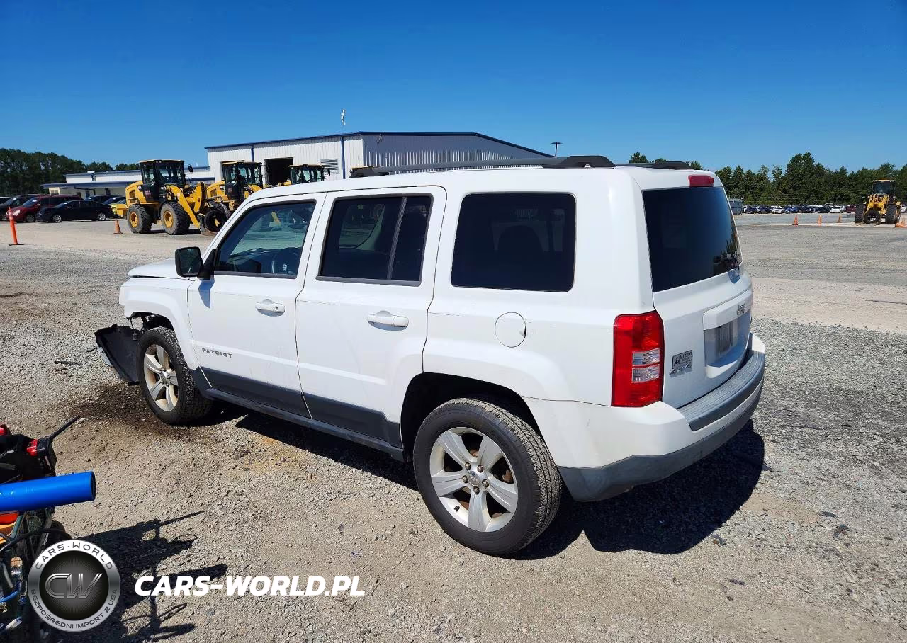 2014 Jeep Patriot Latitude VIN:1C4NJRFB2ED762052 - 2