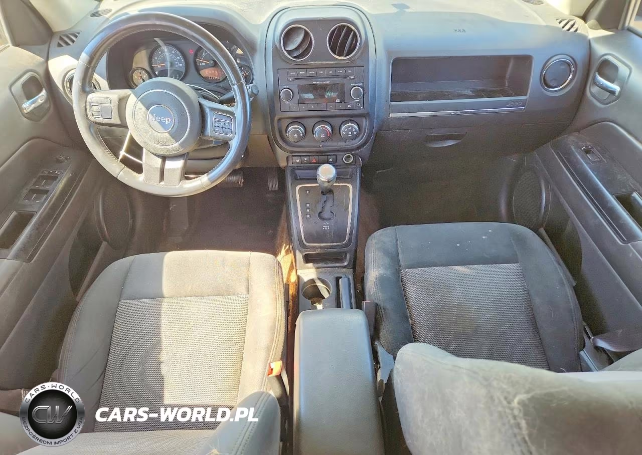 2014 Jeep Patriot Latitude VIN:1C4NJRFB2ED762052 - 8