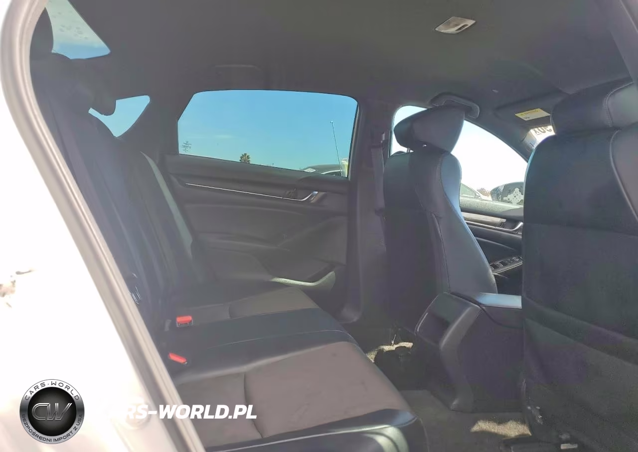 2018 Honda Accord Sport VIN:1HGCV1F38JA119305 - 10