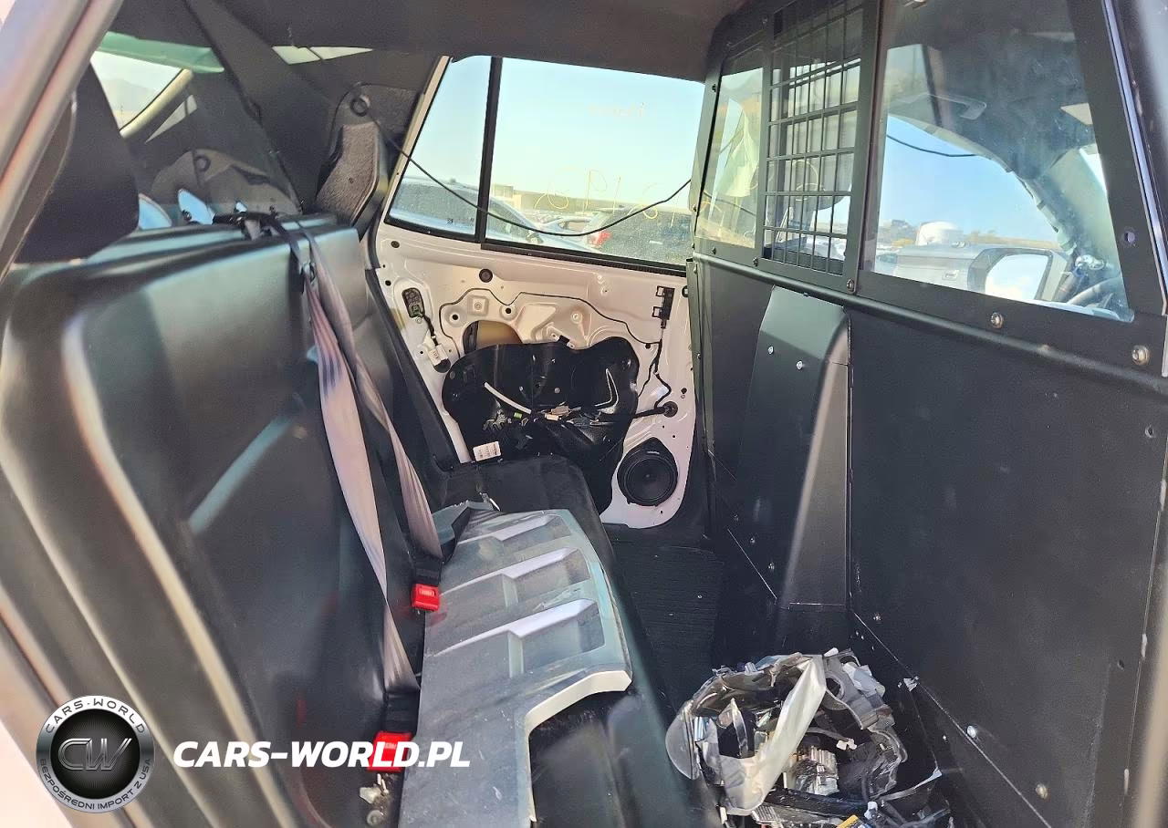 2023 Chevrolet Tahoe C1500 VIN:1GBSCLED8PR161932 - 10