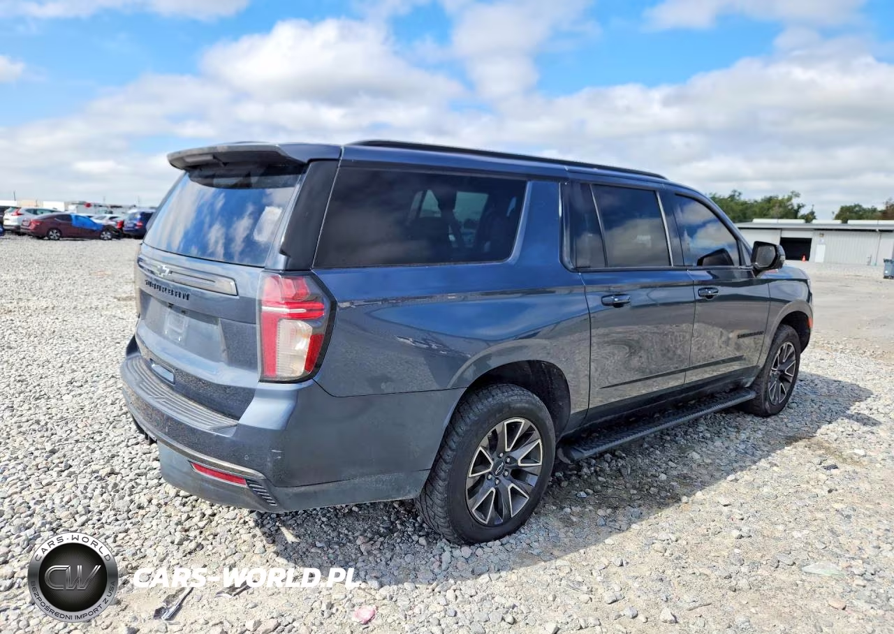 2021 Chevrolet Suburban K1500 Z71 VIN:1GNSKDKD4MR310591 - 3