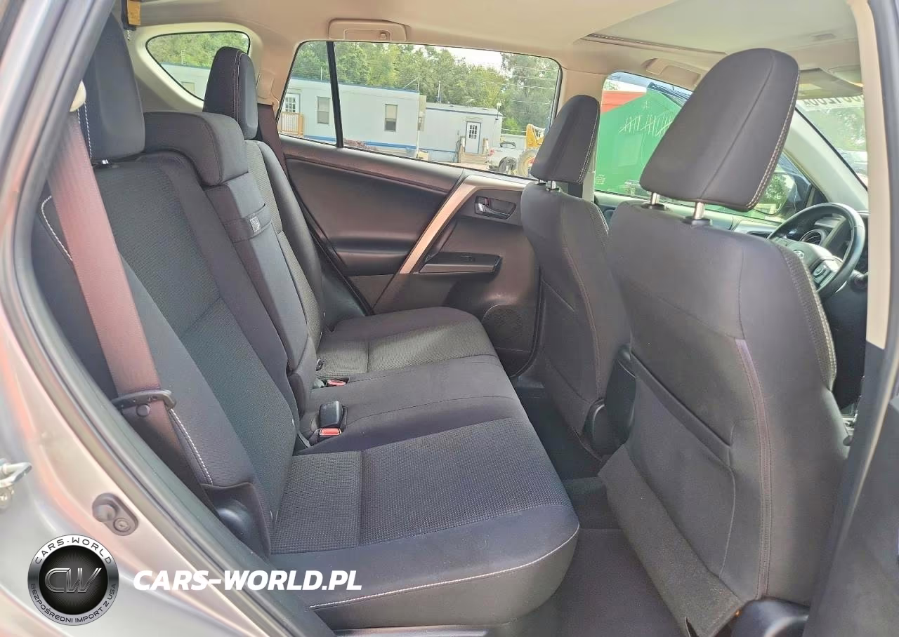 2018 Toyota Rav4 Hybrid Xle VIN:JTMRJREV4JD185192 - 11