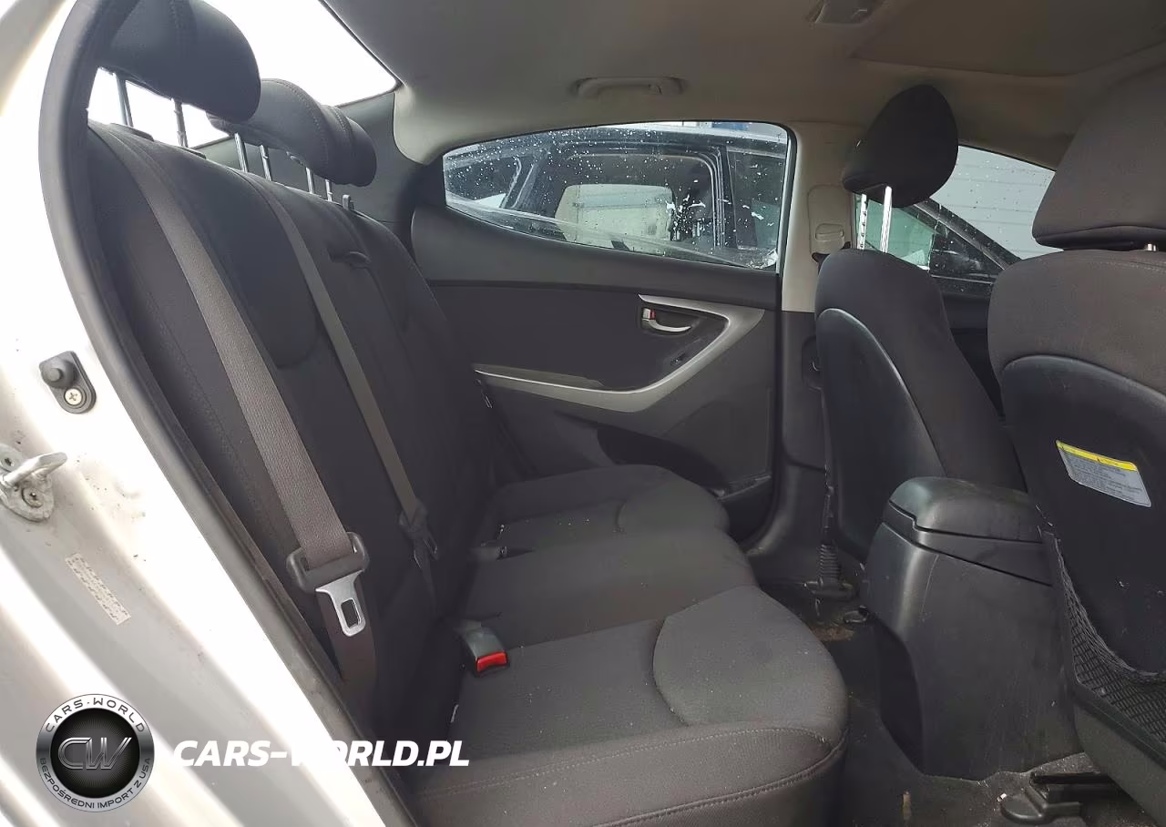 2016 Hyundai Elantra Value Edition VIN:KMHDH4AEXGU481319 - 10