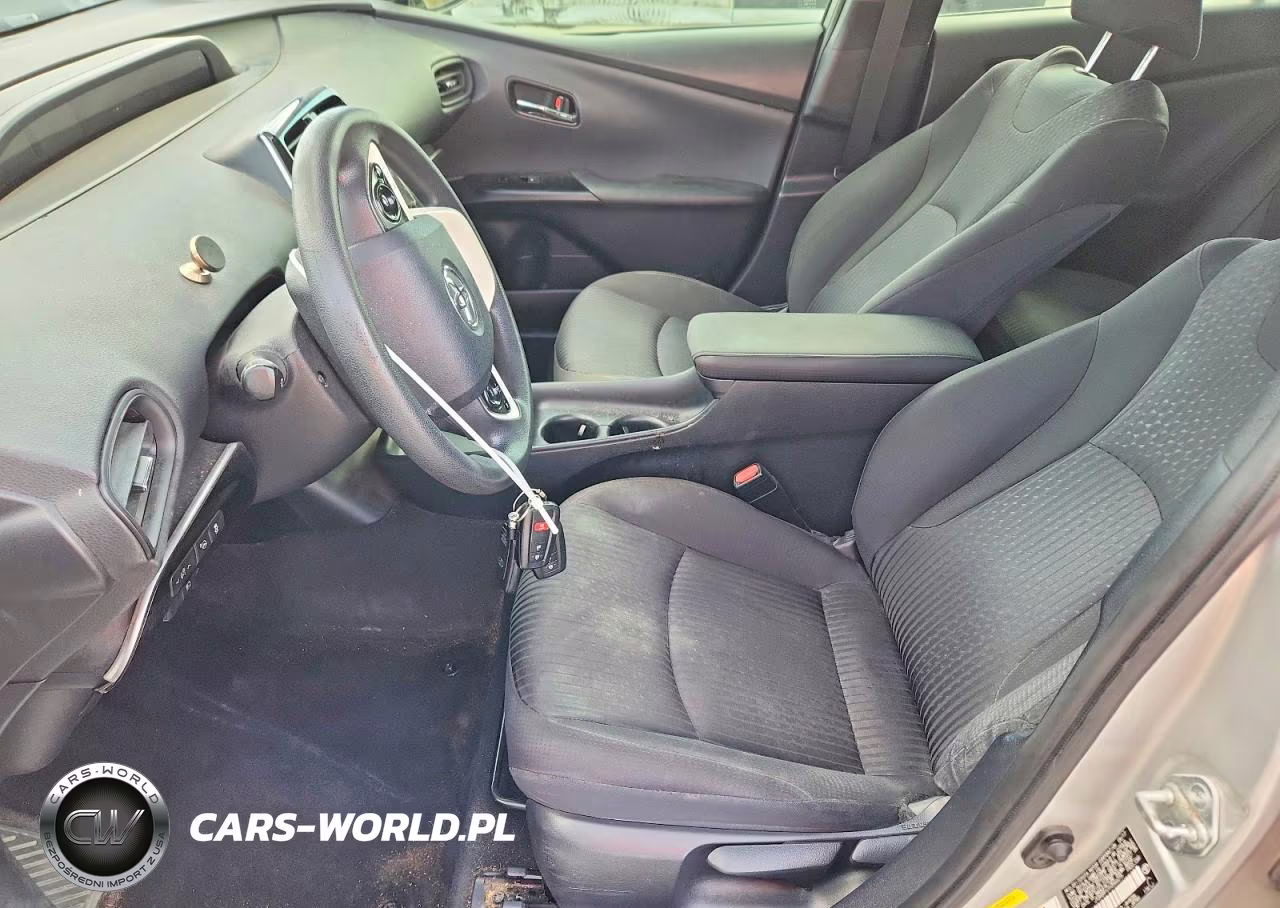 2017 Toyota Prius Two VIN:JTDKBRFU1H3566275 - 7