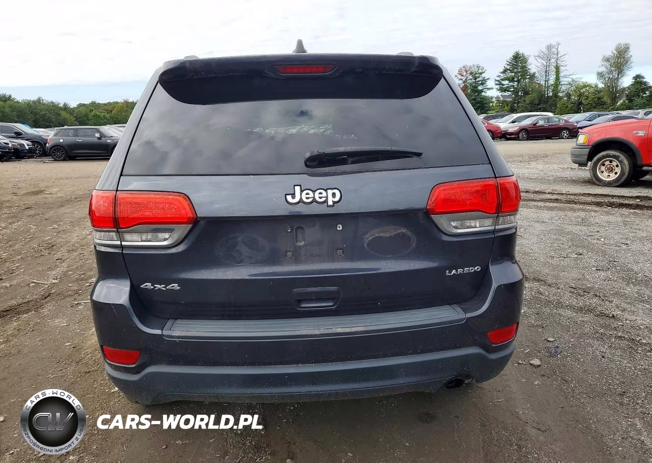 2015 Jeep Grand Cherokee Laredo VIN:1C4RJFAG9FC826016 - 6