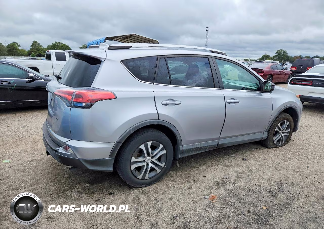 2018 Toyota Rav4 Le VIN:2T3ZFREV5JW513174 - 3