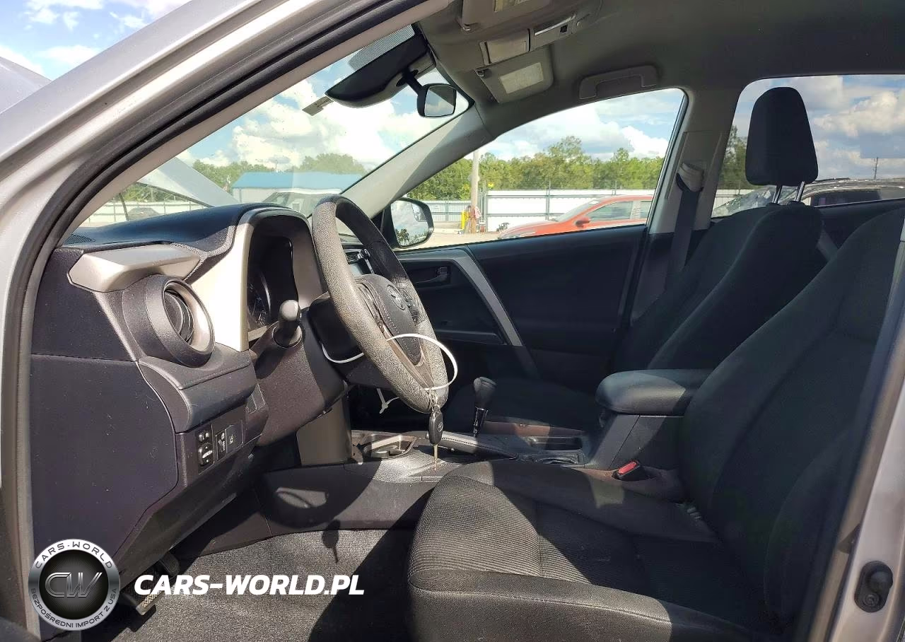 2018 Toyota Rav4 Le VIN:2T3ZFREV5JW513174 - 7