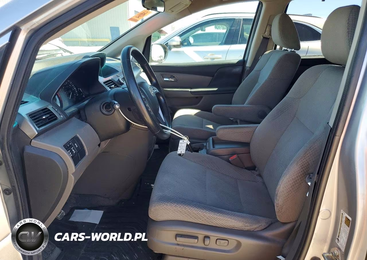 2016 Honda Odyssey Se VIN:5FNRL5H30GB100380 - 7