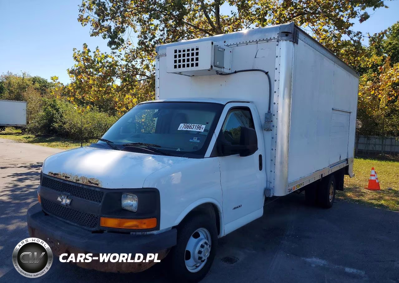2017 Chevrolet Express Refrigerated Box Truck VIN:1HA6GVCG6HN007637 - 1
