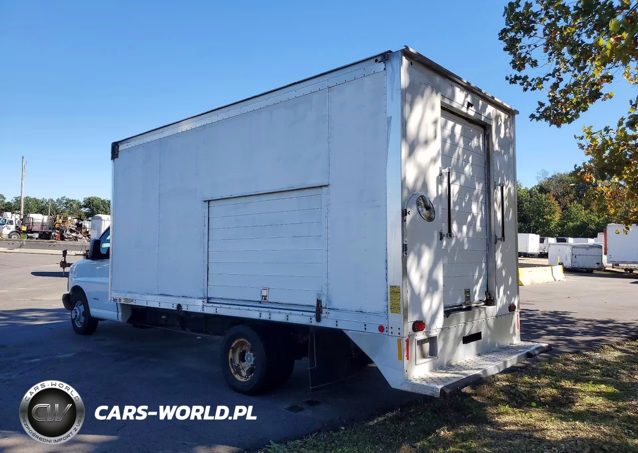 2017 Chevrolet Express Refrigerated Box Truck VIN:1HA6GVCG6HN007637 - 2