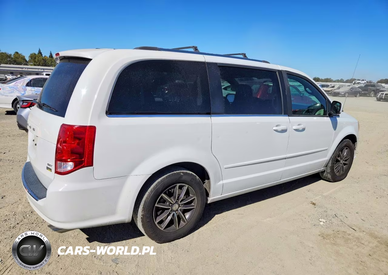 2017 Dodge Grand Caravan Sxt VIN:2C4RDGCG4HR865990 - 3