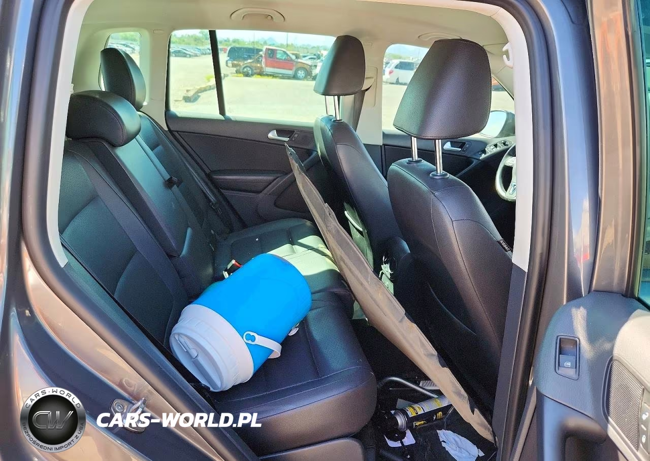 2014 Volkswagen Tiguan S VIN:WVGAV3AX2EW553834 - 10