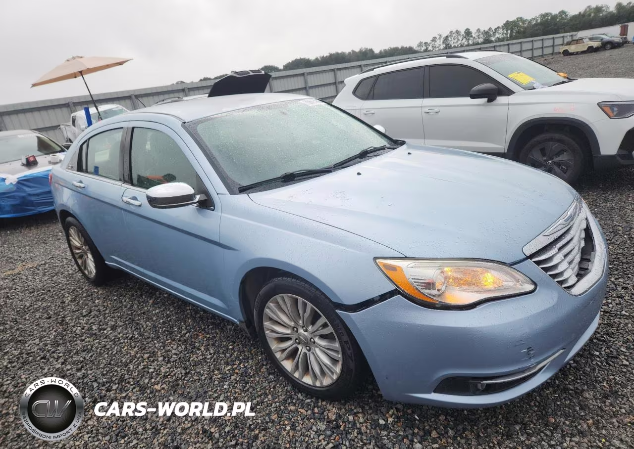 2012 Chrysler 200 Limited VIN:1C3CCBCG8CN315438 - 4