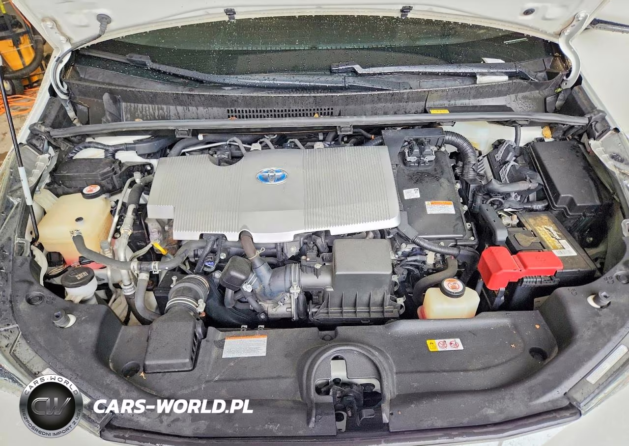 2018 Toyota Prius Four VIN:JTDKARFU5J3064412 - 11