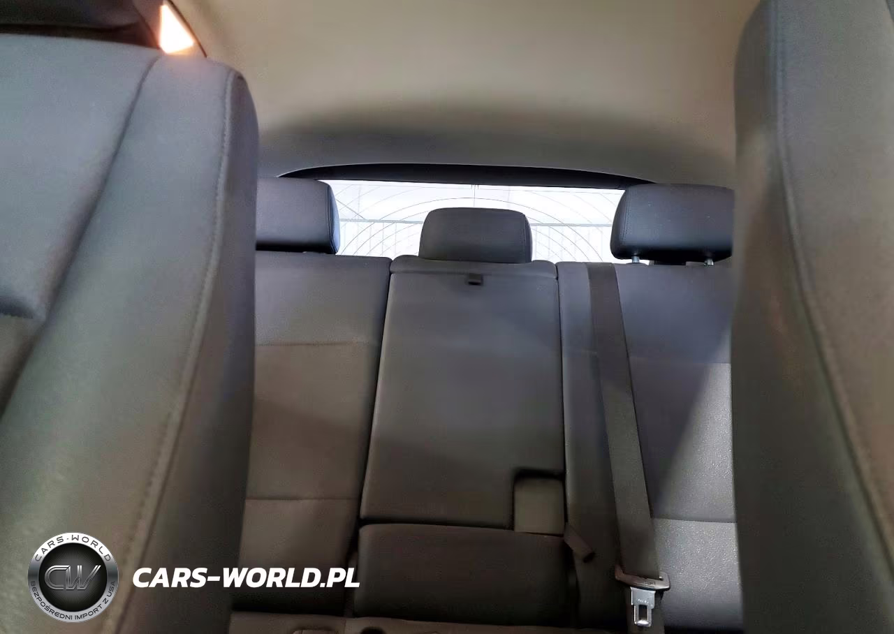 2014 BMW X1 xDrive28I VIN:WBAVL1C58EVY11725 - 10