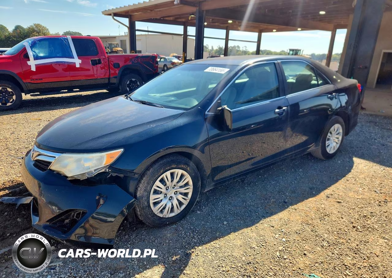 2014 Toyota Camry L – zdjęcie 1 z 13