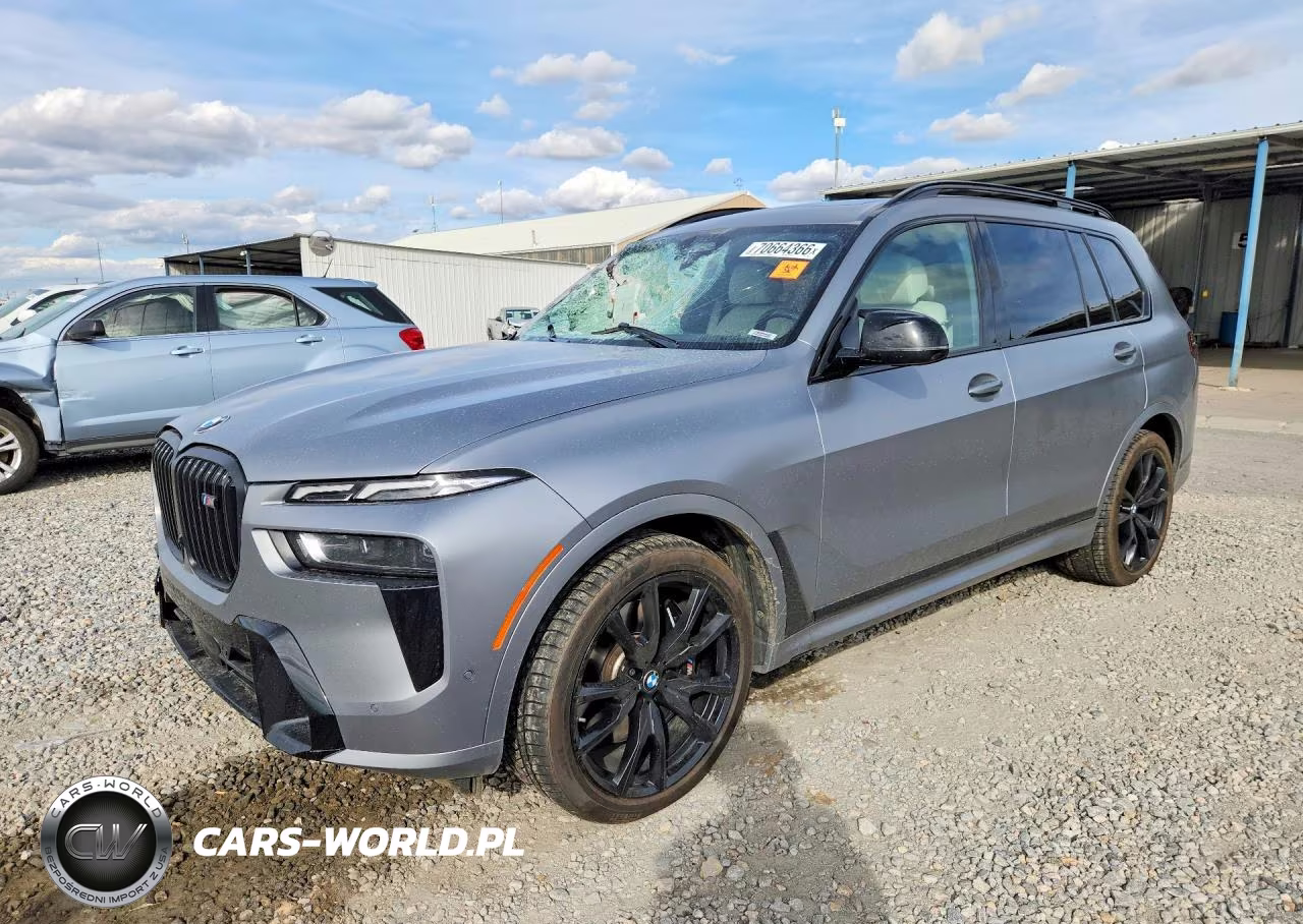 2025 BMW X7 M60I