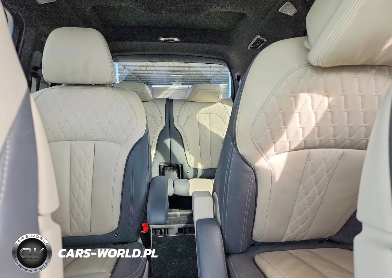 2025 BMW X7 M60I VIN:5UX33EM08S9Y52072 - 10