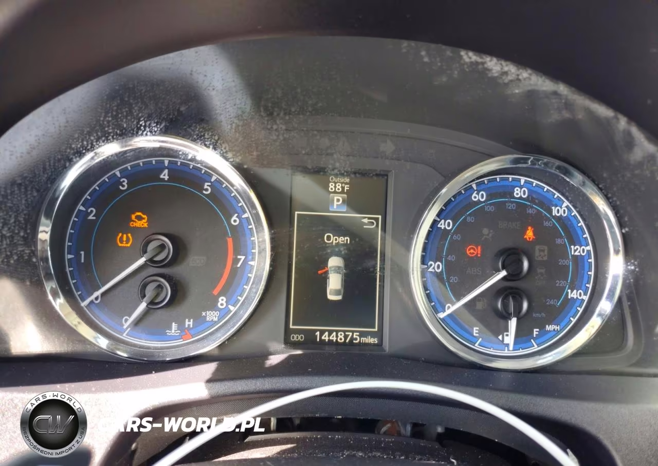 2018 Toyota Corolla Se VIN:2T1BURHE5JC039725 - 9
