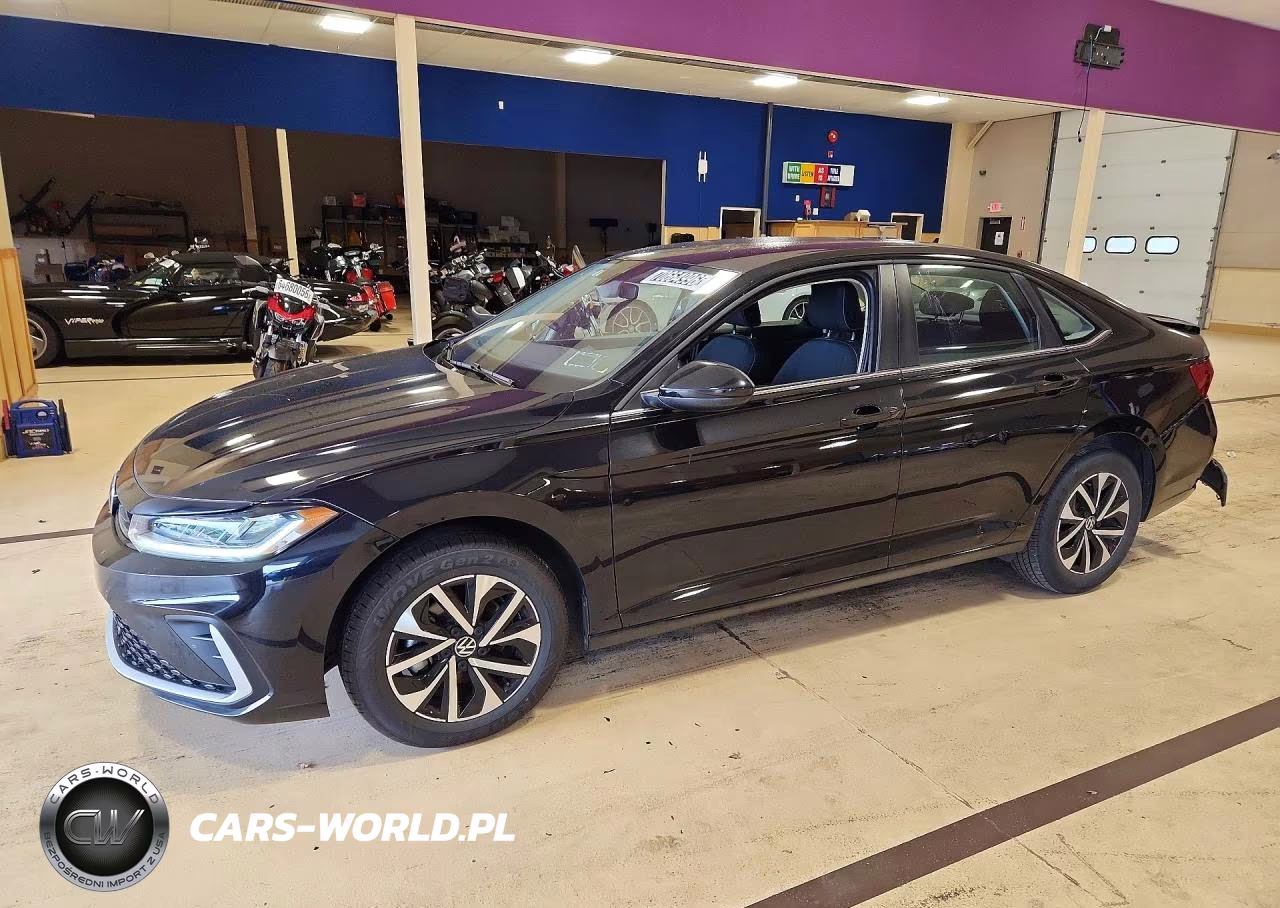 2025 Volkswagen Jetta S VIN:3VW5X7BU2SM071420 - 1