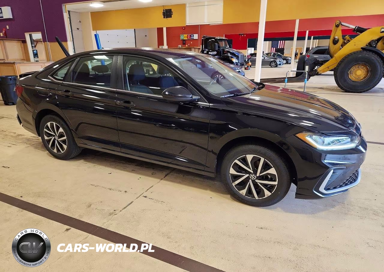 2025 Volkswagen Jetta S VIN:3VW5X7BU2SM071420 - 4