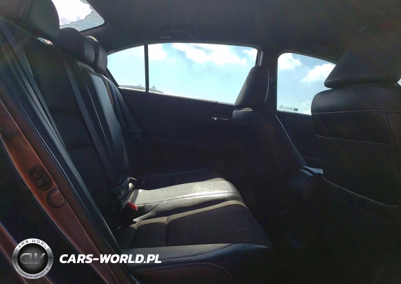 2017 Honda Accord VIN:1HGCR2F59HA159382 - 10