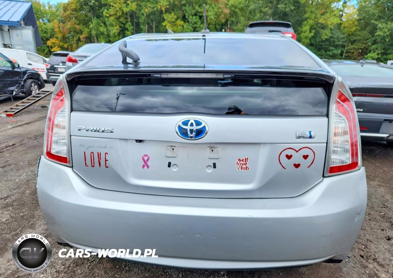 2012 Toyota Prius Three VIN:JTDKN3DU0C5458959 - 6