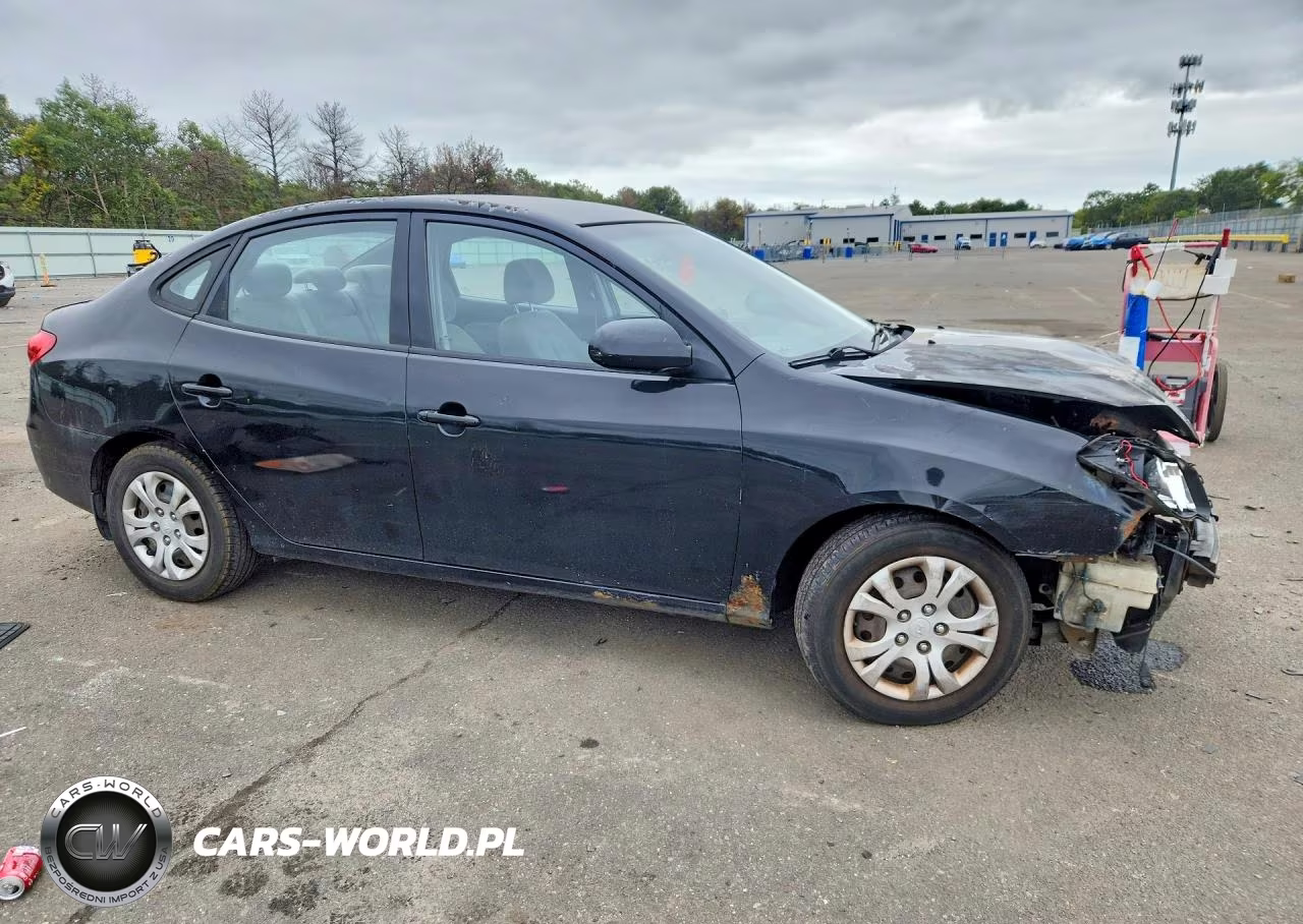 2010 Hyundai Elantra Gls VIN:KMHDU4AD7AU987829 - 4