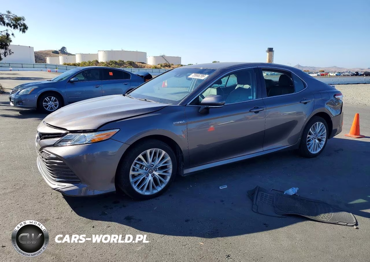 2020 Toyota Camry Xle – zdjęcie 1 z 12